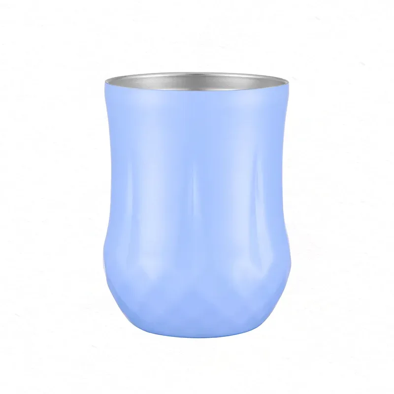 Kovové poháre na pivo